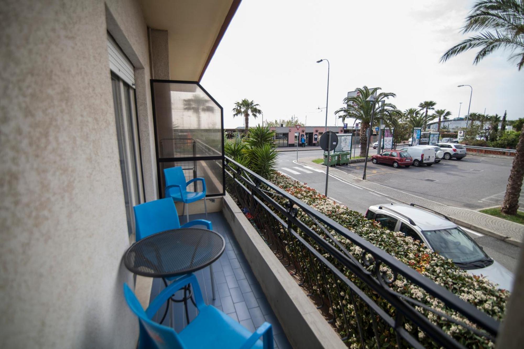 Residence Colibri Family & Bike Loano Quarto foto